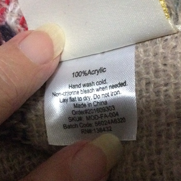 ModCloth Scarf/Shawl - Picture 4 of 4